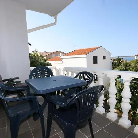 Apartman Mandre 6405b Kolan